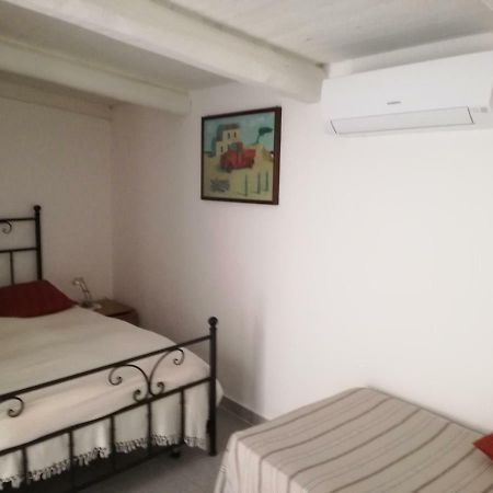 מלון סנטה טרזה גאיורה Agriturismo La Valletta מראה חיצוני תמונה