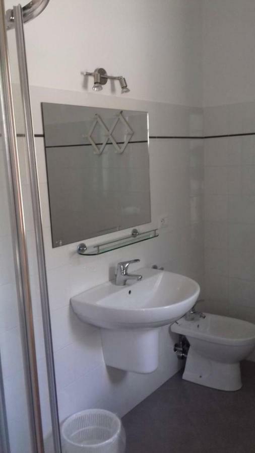 מלון סנטה טרזה גאיורה Agriturismo La Valletta מראה חיצוני תמונה