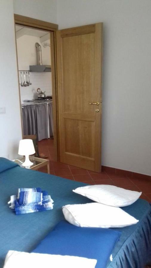 מלון סנטה טרזה גאיורה Agriturismo La Valletta מראה חיצוני תמונה