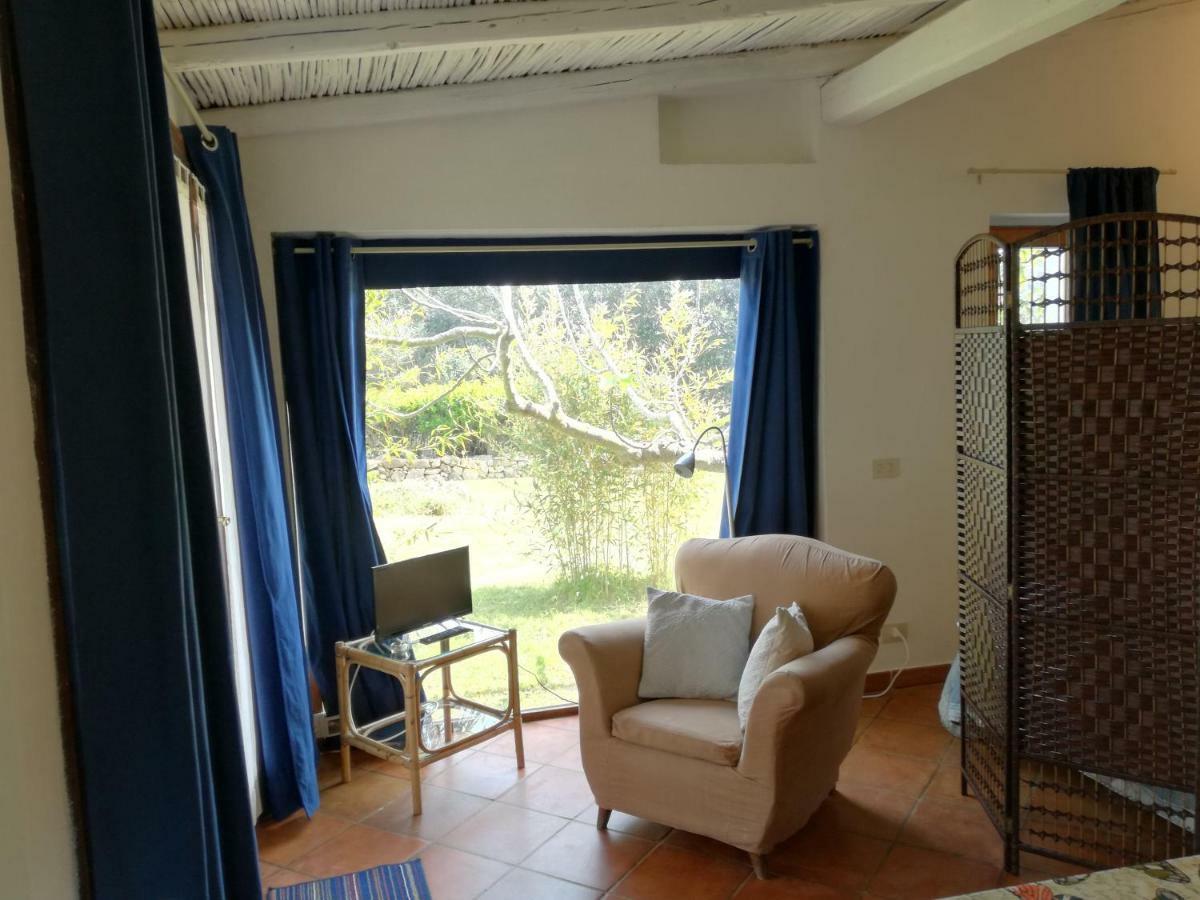 מלון סנטה טרזה גאיורה Agriturismo La Valletta מראה חיצוני תמונה