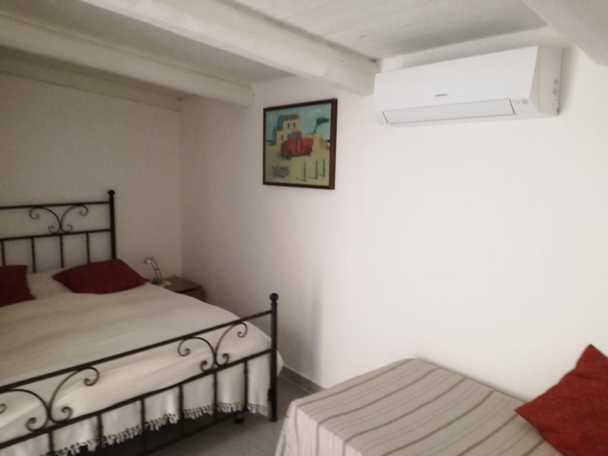 מלון סנטה טרזה גאיורה Agriturismo La Valletta מראה חיצוני תמונה